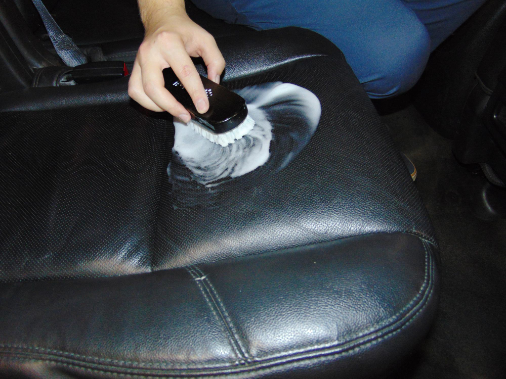 entretien cuir voiture