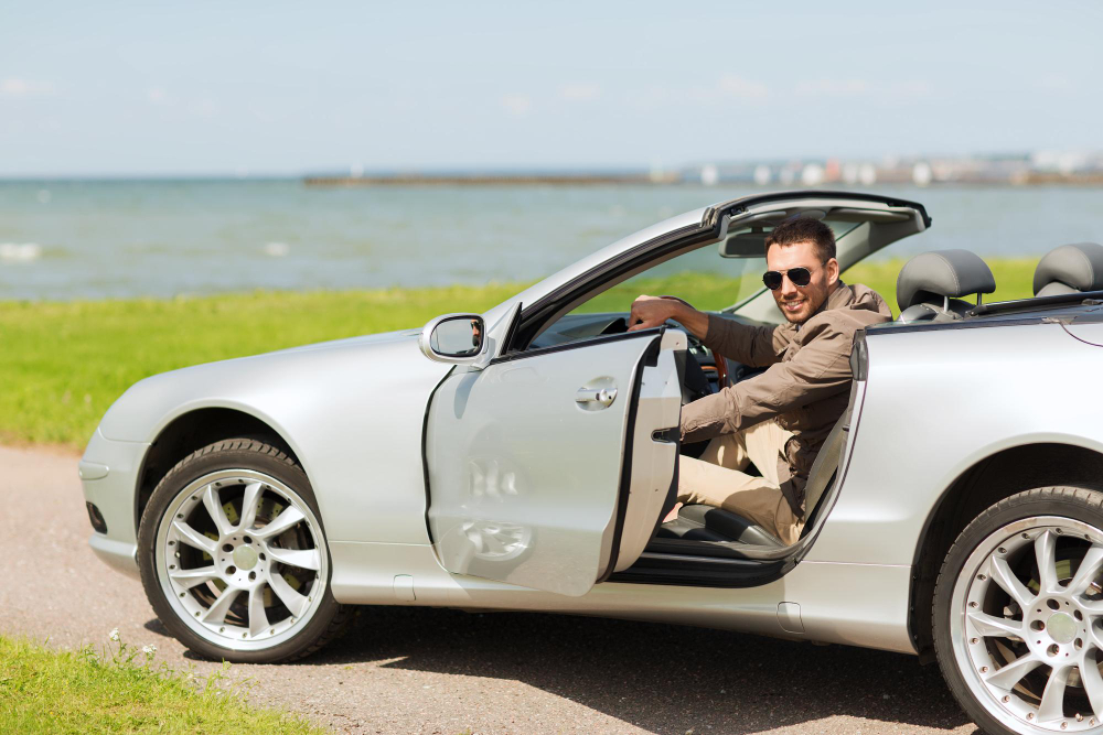 voiture électrique décapotable